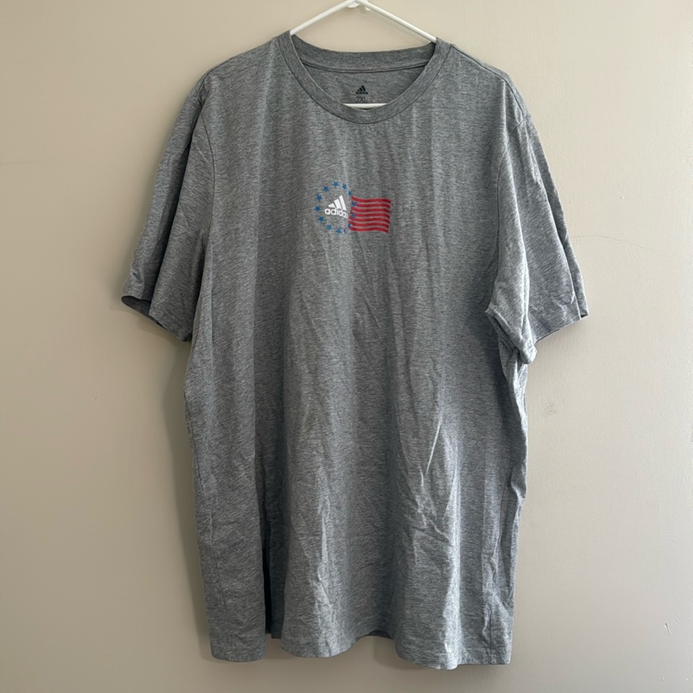 Adidas T-Shirt